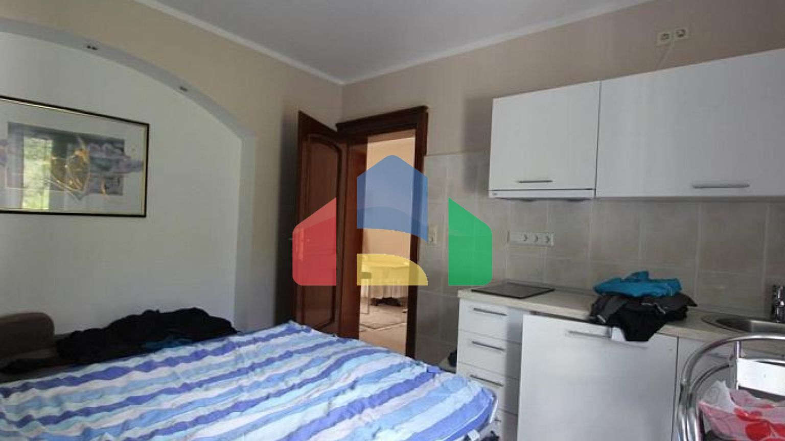 Уютный дом в городе Будва