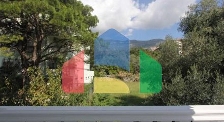 Уютный дом в городе Будва