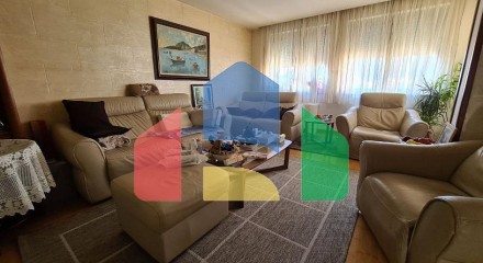 House in a quiet area of ​​Budva overlooking the sea.