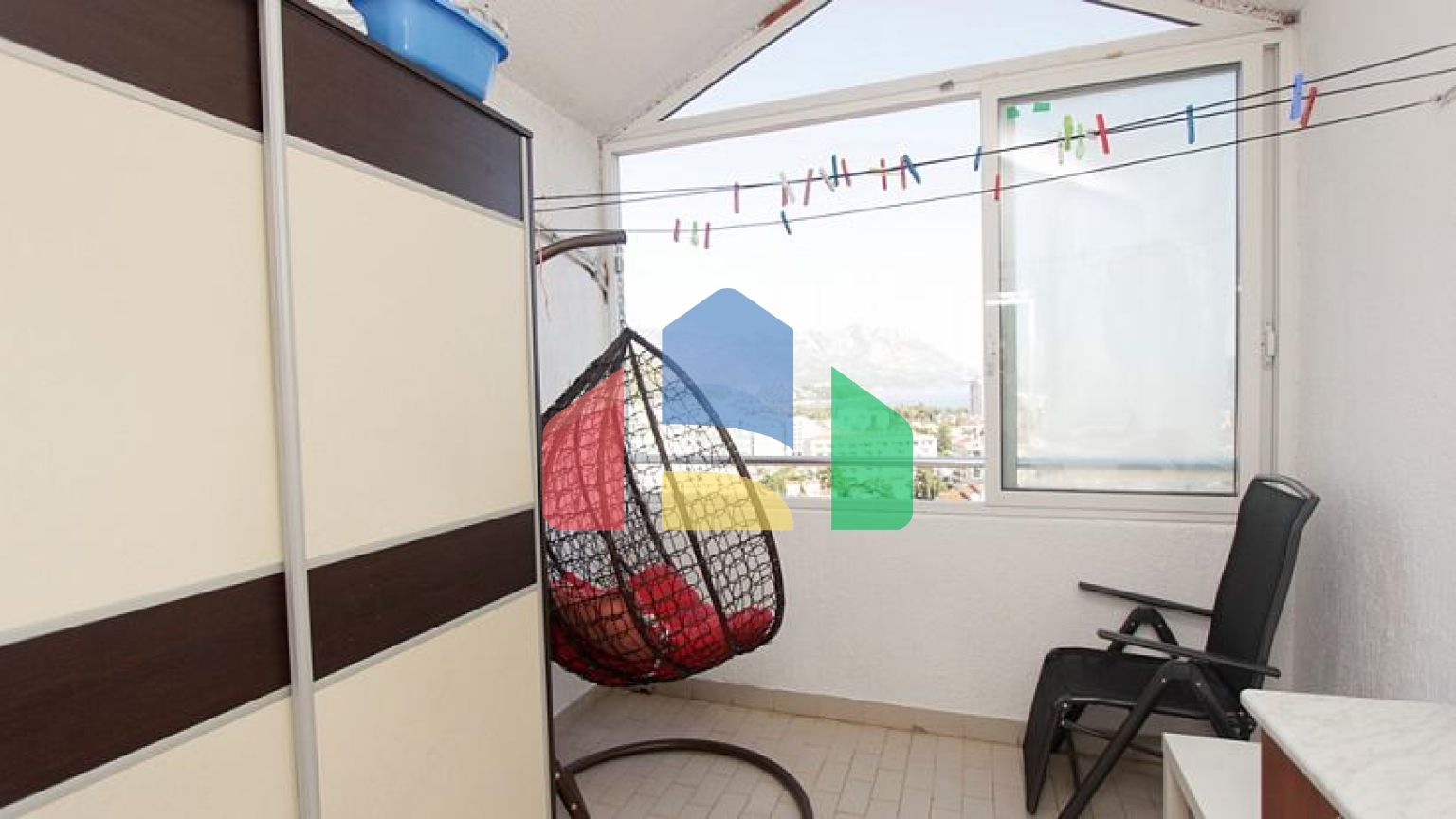 Светлая квартира в Будве