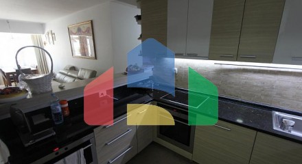 Четырехкомнатная квартира в Будве