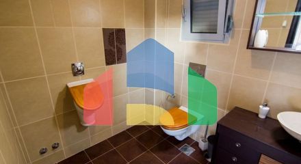 Роскошная вилла с бассейном в Будве