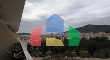 Квартира в Будве с видом на город и море