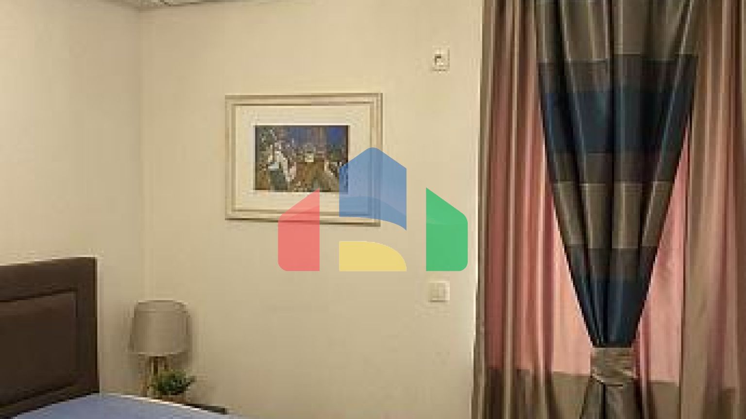 Продаётся двухкомнатная квартира в центре Будвы