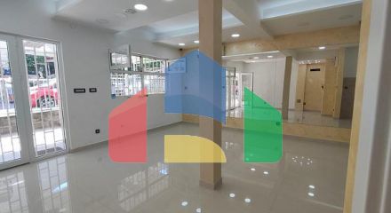 Commercial space with a terrace in Budva