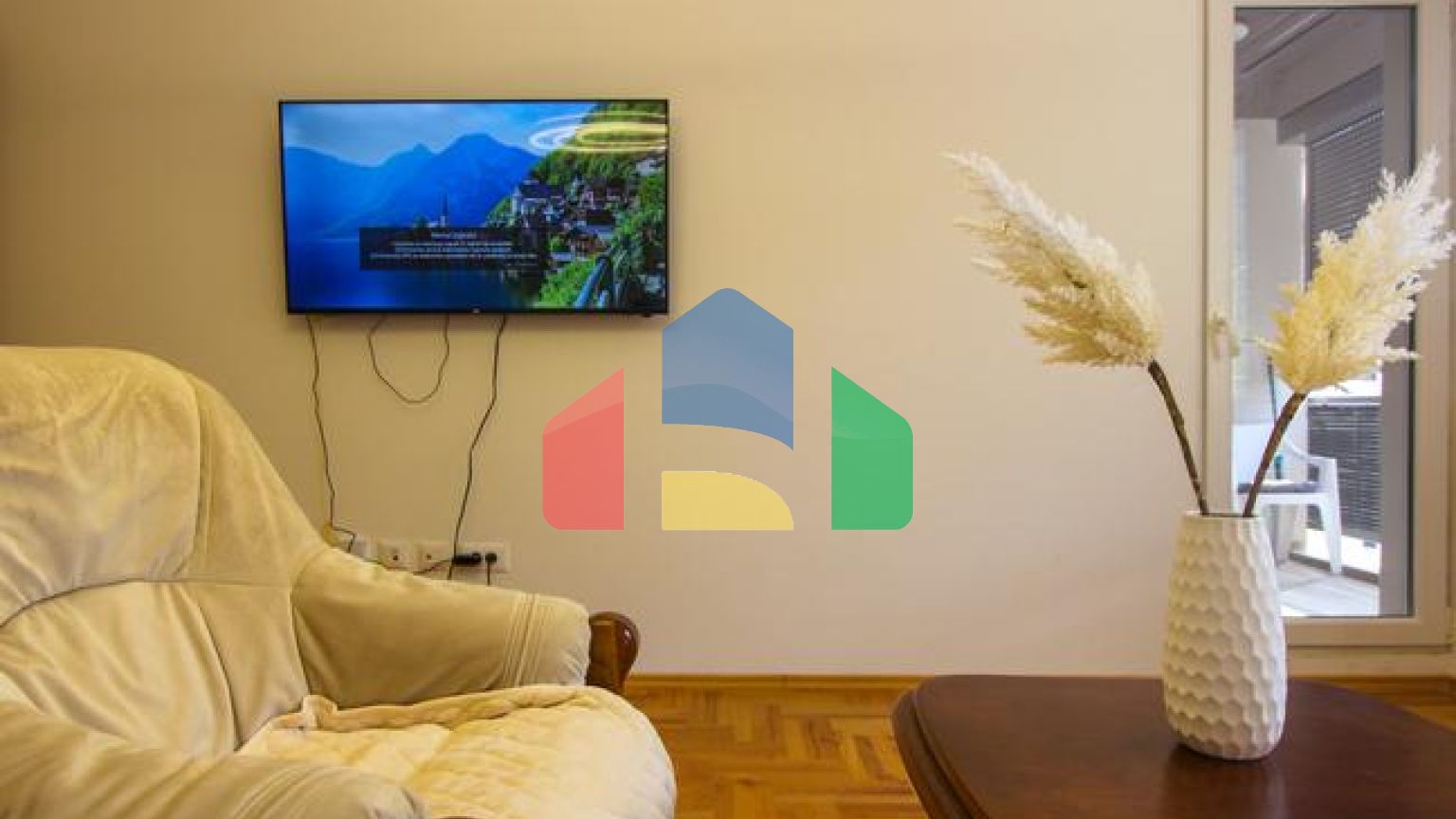 Две квартиры с двумя спальными комнатами в Будве в тихом месте