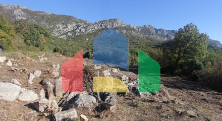 A plot with sea view in Budva