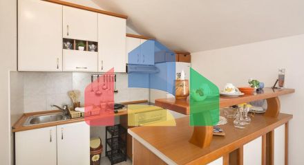 Просторный дом в Будве