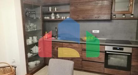 Просторный дом в Будве