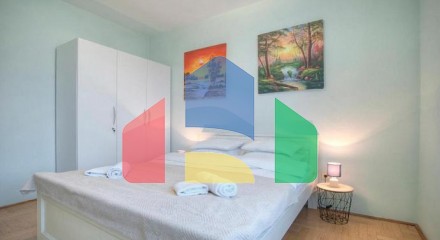 Spacious one-bedroom apartment in Budva with sea view