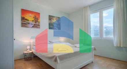 Spacious one-bedroom apartment in Budva with sea view