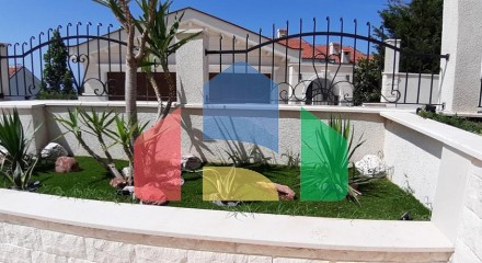 Villa with pool in Blizikuce