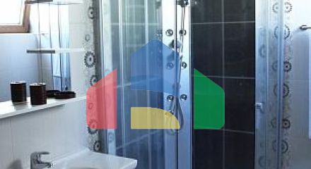 Вилла с бассейном в Близикуче