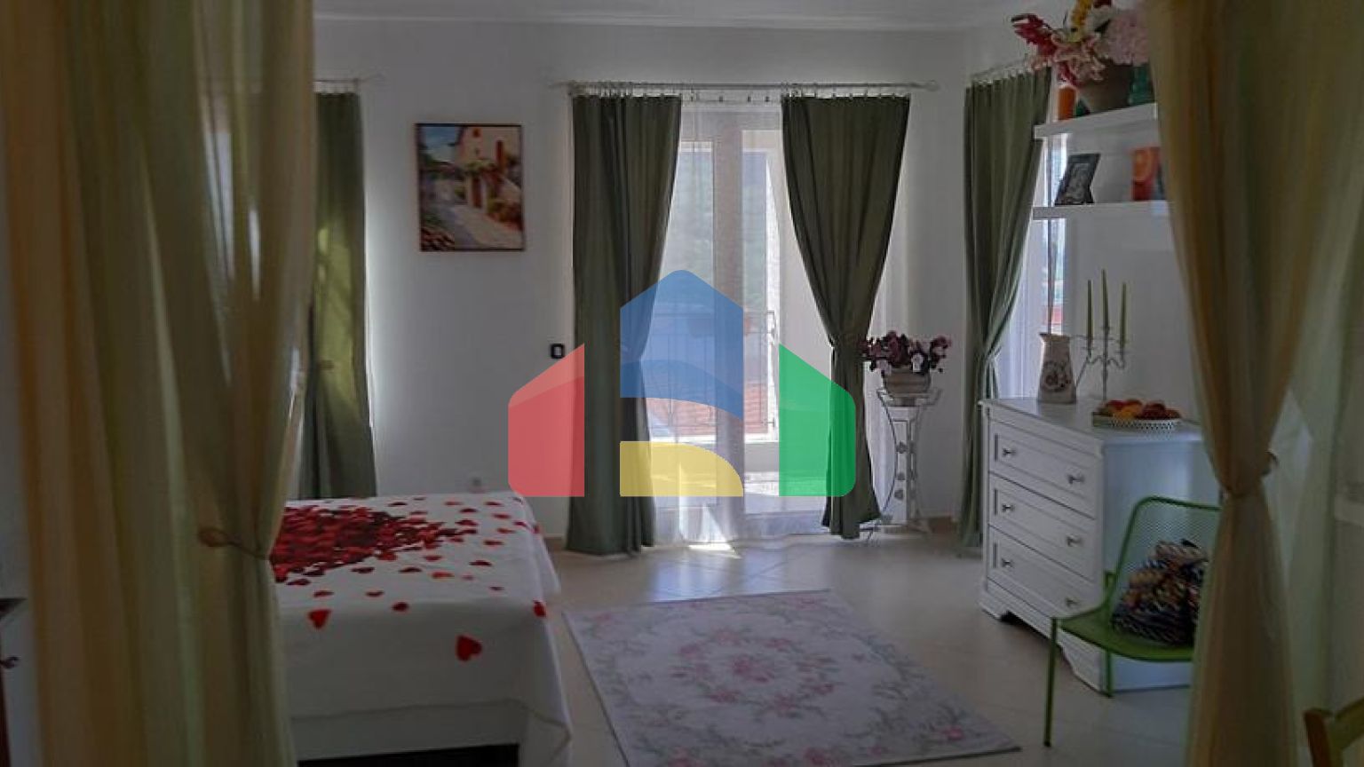 Вилла с бассейном в Близикуче