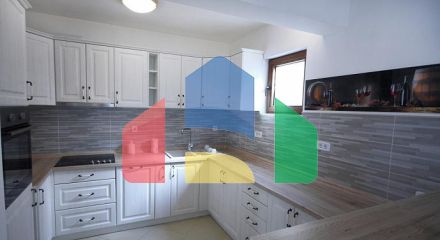 Вилла с бассейном в Близикуче