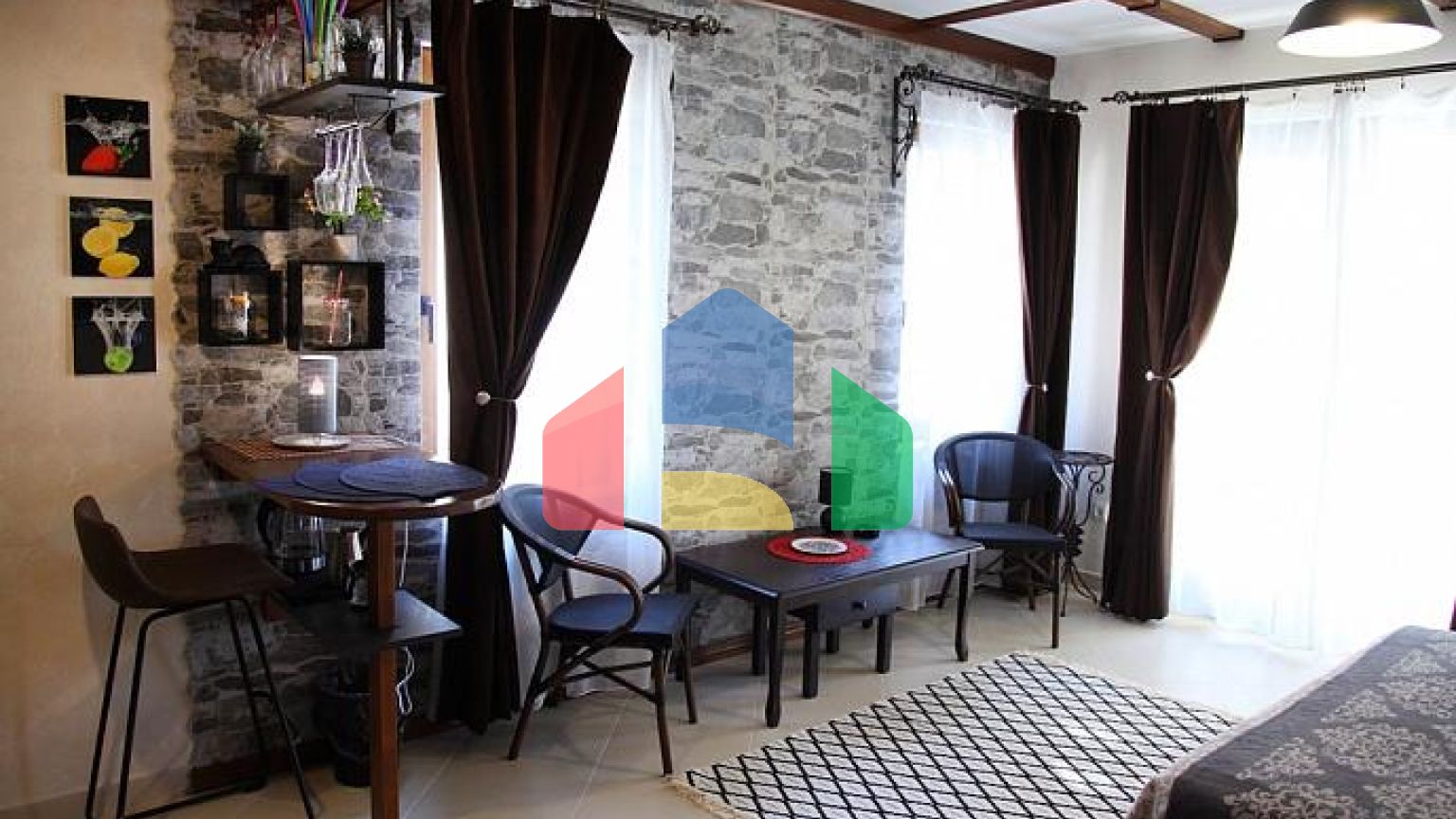 Вилла с бассейном в Близикуче