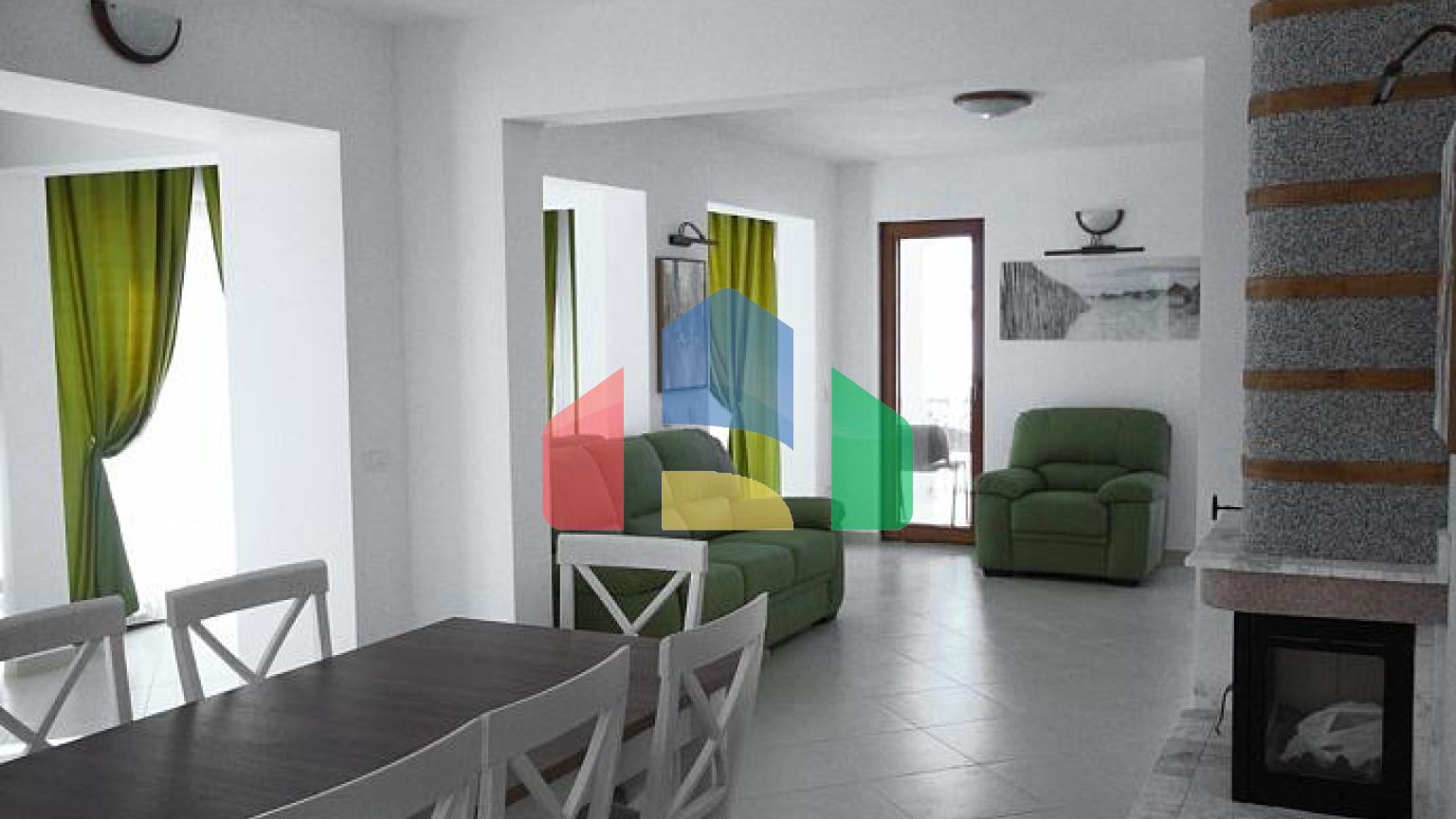 Вилла с бассейном в Близикуче