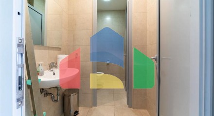 Современное офисное помещение в TQ Plaza Budva с видом на море