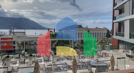 Современное офисное помещение в TQ Plaza Budva с видом на море