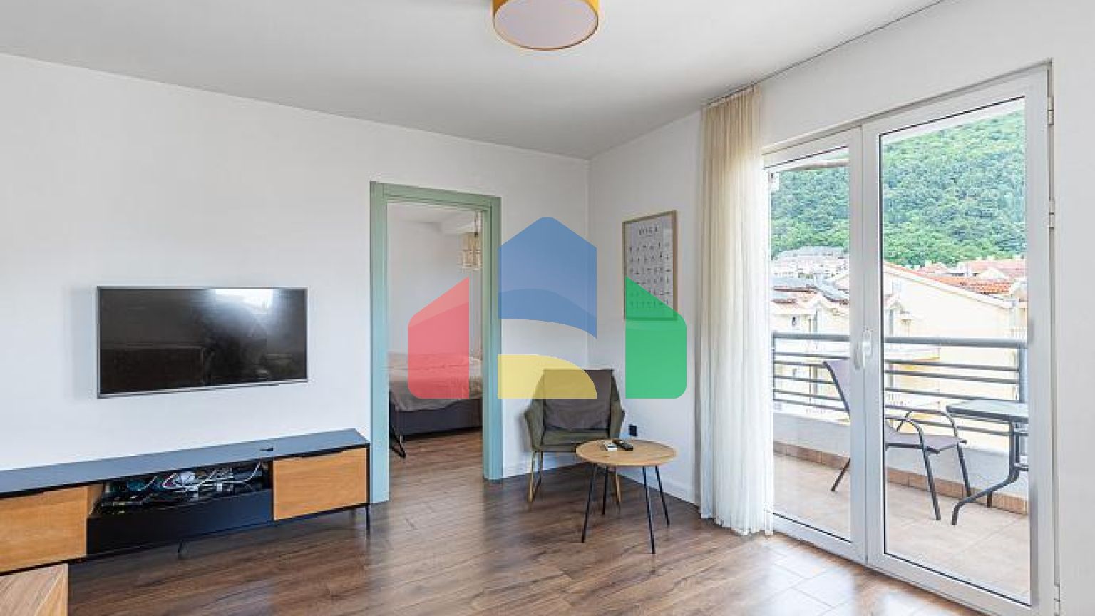 Современная однокомнатная квартира в городской среде – Идеально для комфортного проживания