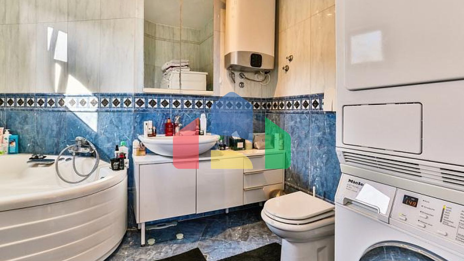 Роскошная квартира-дюплекс в Будве