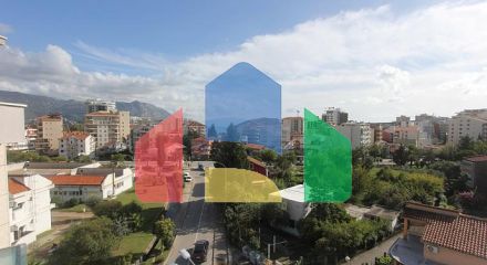 Просторная квартира в центре Будвы Просторная квартира в центре Будвы