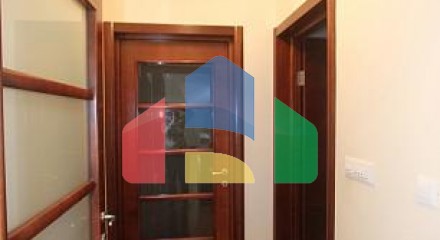 Просторная квартира в центре Будвы