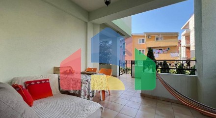 Apartment with two bedrooms in a house with a pool in Budva