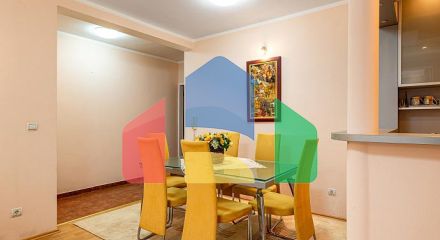 Квартира 80 м² с двумя спальными комнатами в Будве с участком Квартира 80 м² с двумя спальными комнатами в Будве с участком