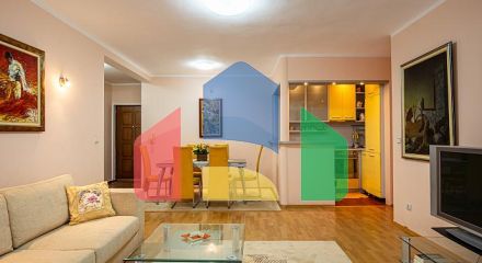 Квартира 80 м² с двумя спальными комнатами в Будве с участком Квартира 80 м² с двумя спальными комнатами в Будве с участком