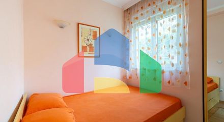 Квартира 80 м² с двумя спальными комнатами в Будве с участком Квартира 80 м² с двумя спальными комнатами в Будве с участком