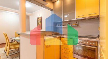 Квартира 80 м² с двумя спальными комнатами в Будве с участком Квартира 80 м² с двумя спальными комнатами в Будве с участком