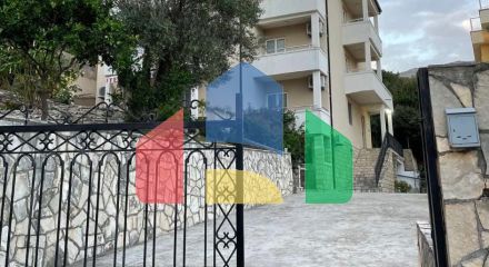 Mini hotel with apartments in Buljarica just 5 minutes walk from the beach!