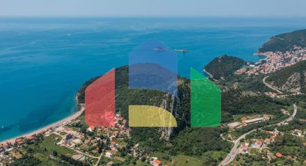 Дом с бассейном в Булярице с панорамным видом.