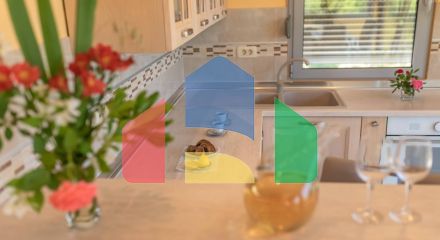 Дом с бассейном в Булярице с панорамным видом.