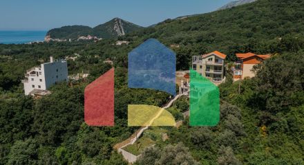 Дом с бассейном в Булярице с панорамным видом.