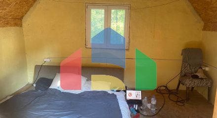 Небольшой Двухэтажный легальный дом в Чани - 39 000 евро