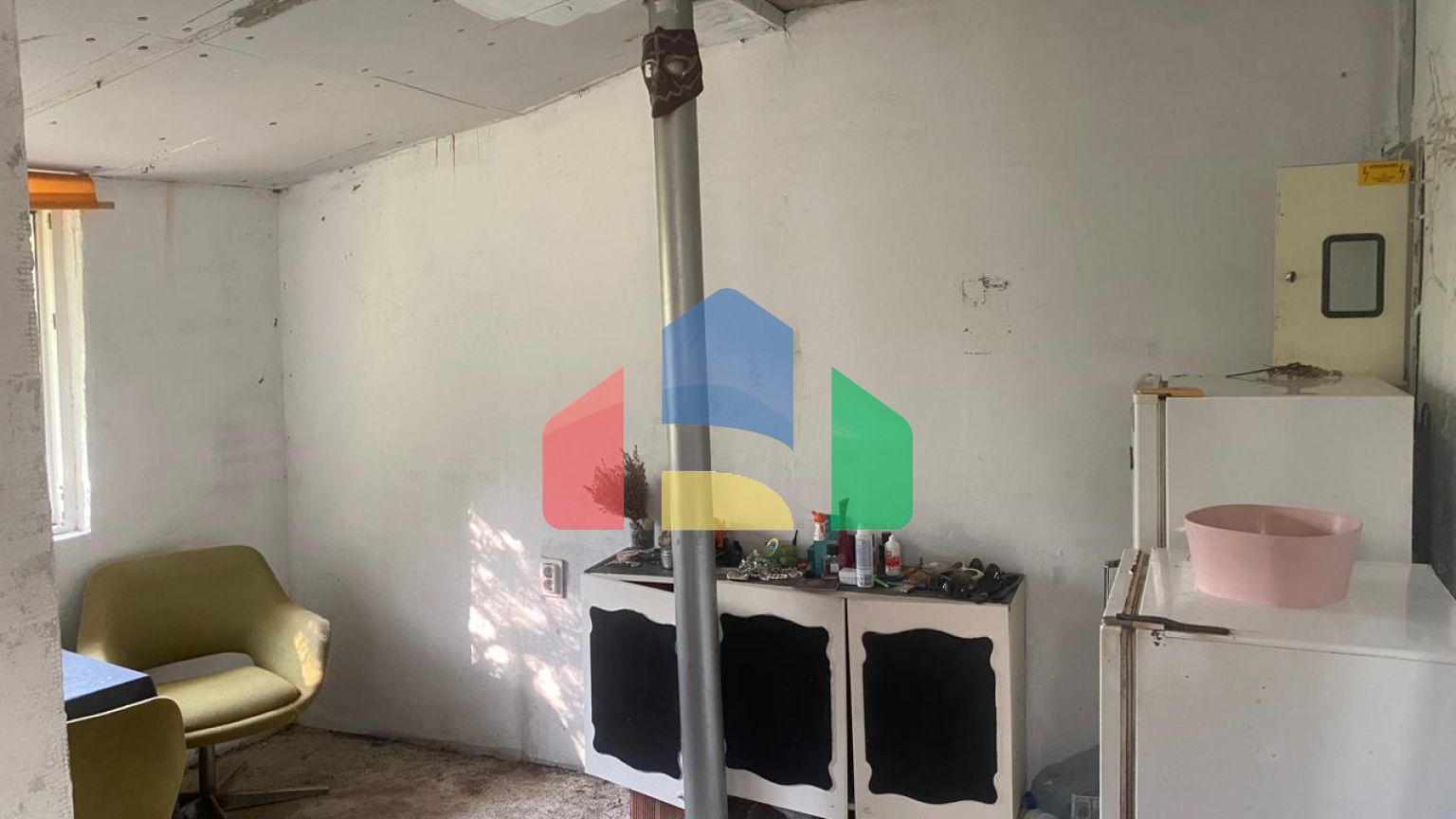 Небольшой Двухэтажный легальный дом в Чани - 39 000 евро