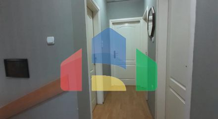 Двухэтажный дом с участком в Цетине.