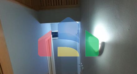 Двухэтажный дом с участком в Цетине.