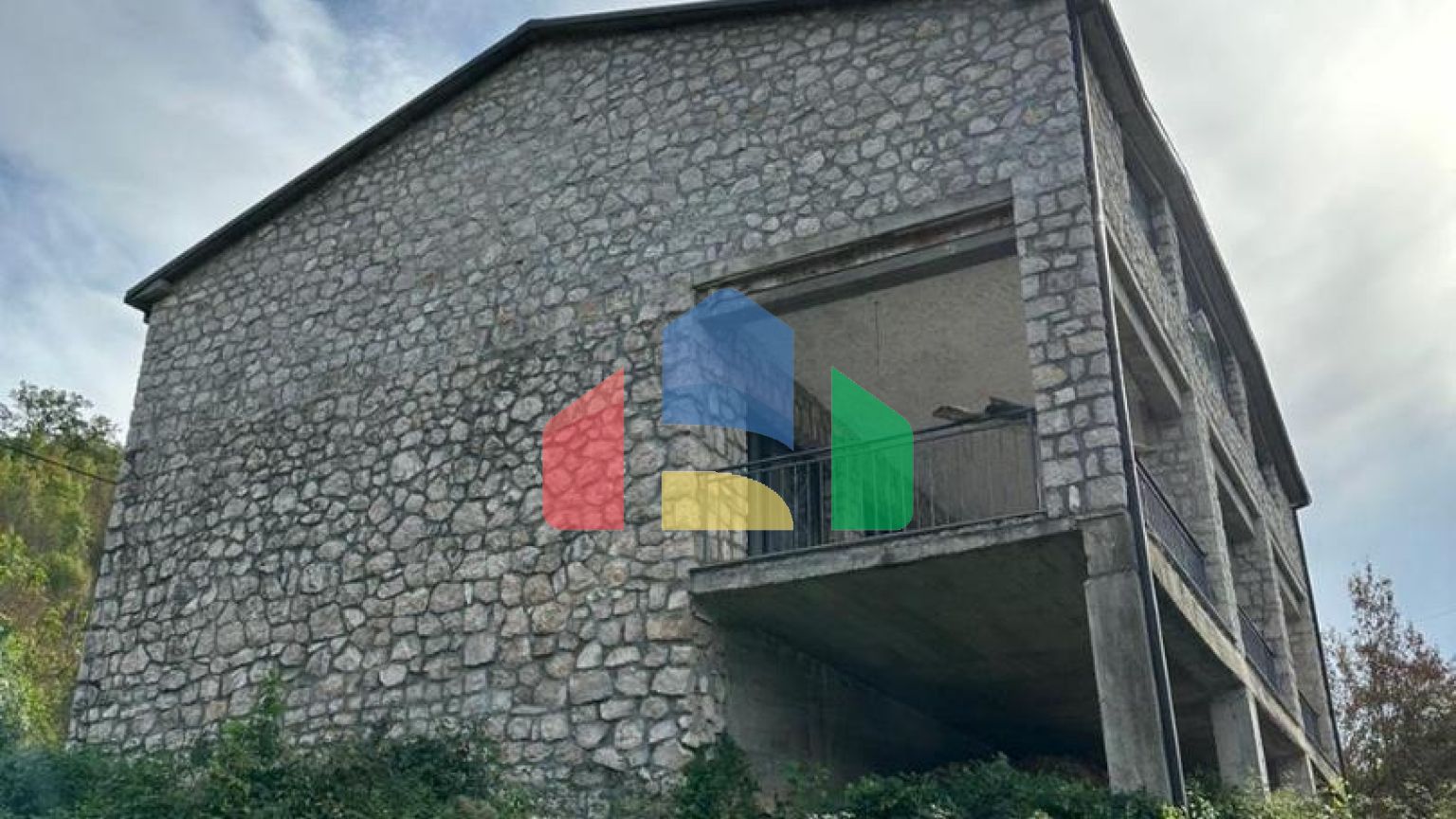 Мотель на берегу реки Зета (Подгорица-Даниловград)