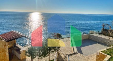 Высокодоходные апартаменты на 1 линии моря в комплексе
