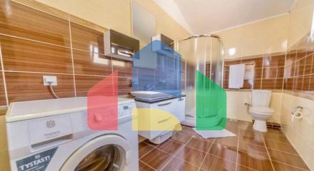 Просторная квартира с тремя спальнями в Добрых Водах , Барская ривьера.