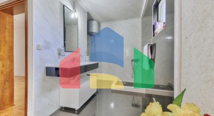 Просторная квартира с тремя спальнями в Добрых Водах , Барская ривьера.