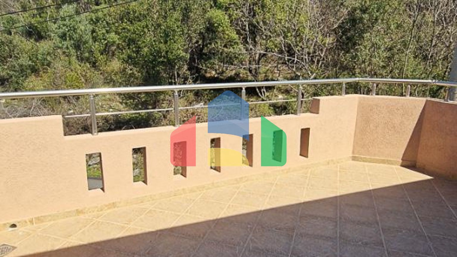 Две новые идентичные четырехэтажные виллы с бассейном в Добра Вода, Бар