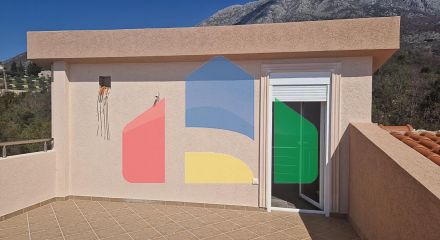 Две новые идентичные четырехэтажные виллы с бассейном в Добра Вода, Бар