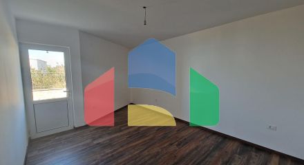 Две новые идентичные четырехэтажные виллы с бассейном в Добра Вода, Бар