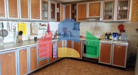 Четырехэтажный семейный дом с потрясающим видом на морев Добра Вода