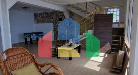 Четырехэтажный семейный дом с потрясающим видом на морев Добра Вода