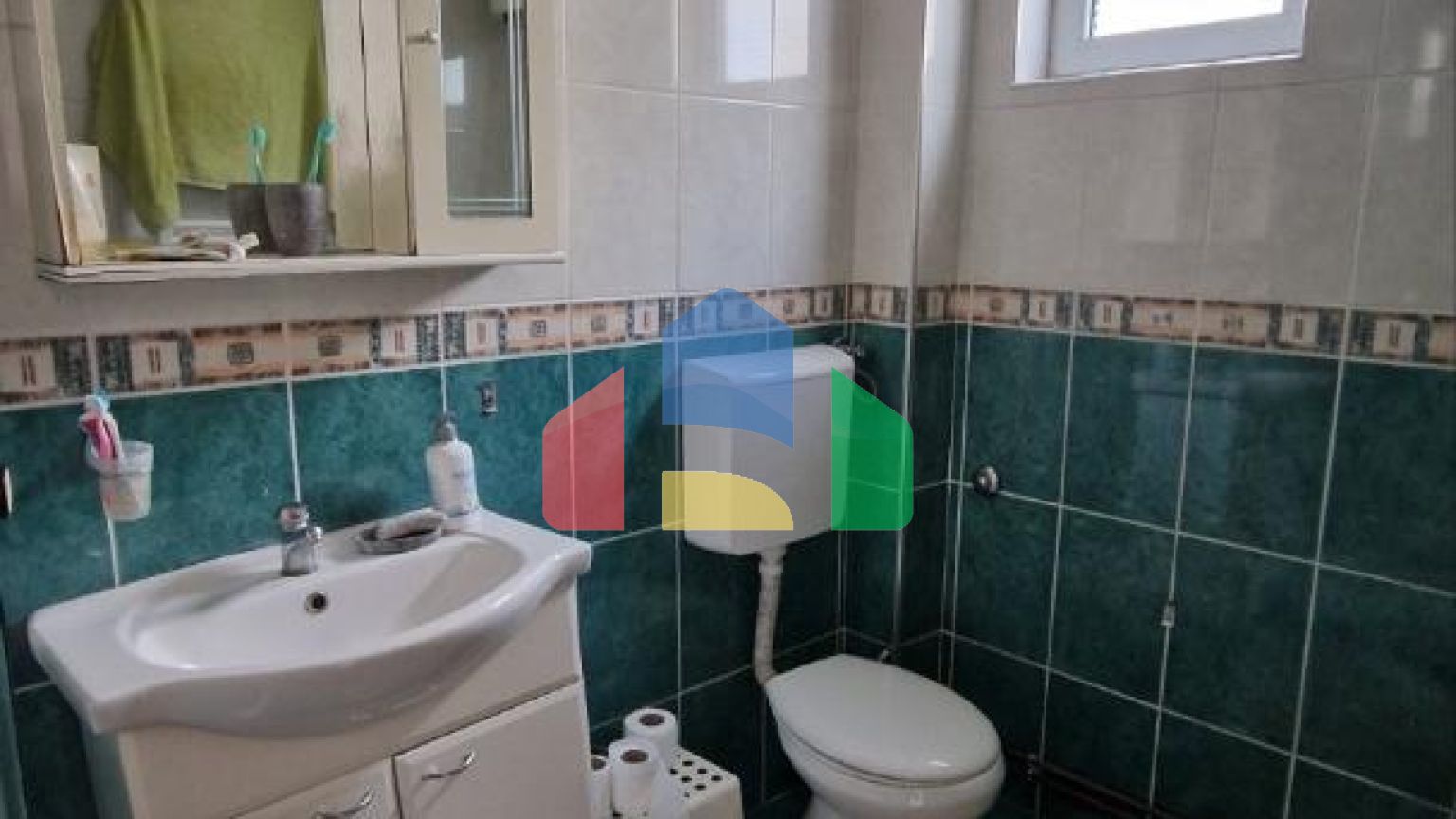 Четырехэтажный семейный дом с потрясающим видом на морев Добра Вода